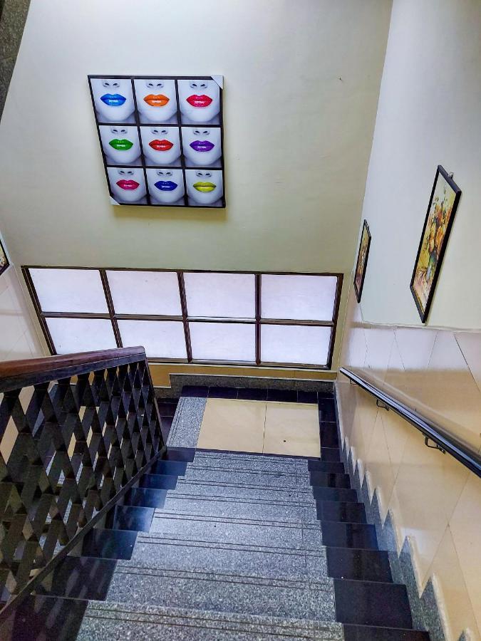 Hotel Relax Kinshasa Bagian luar foto