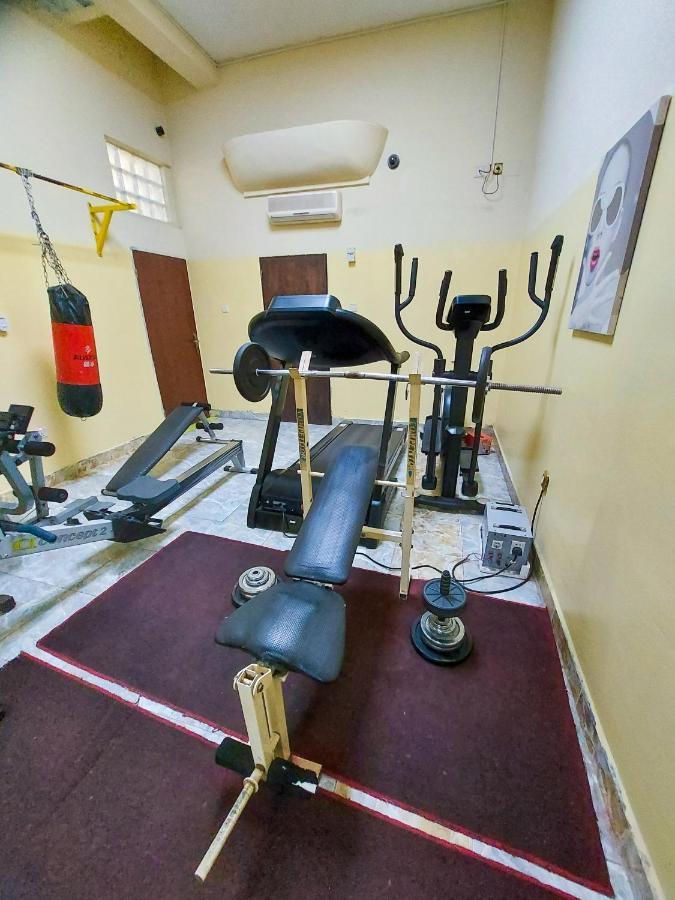 Hotel Relax Kinshasa Bagian luar foto