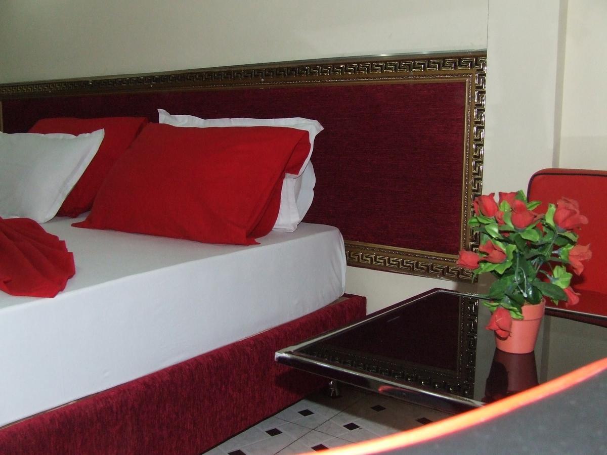 Hotel Relax Kinshasa Bagian luar foto